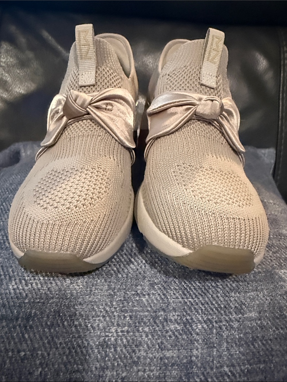 Skechers Mark Nason Slip-On Feminine Sneakers with Satin Bow - Sporty Chic - Picture 4 of 8